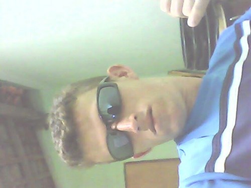 gosto  muito  de fazer amizades e curtir mmuito  

rsrsrs