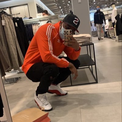 _imJUStweetin's profile picture. IG:_wavvyjay