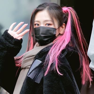 minjidnight's profile picture. mayday.