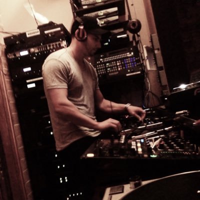DJ and Amateur Producer out of NJ / NYC, USA. Striving for chills thru mixes, mashups and productions.