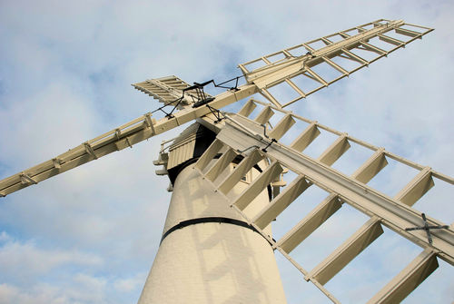 WindmillTravels's profile picture. Likes windmills. Has camera, will travel.