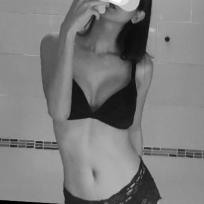 xeeyho's profile picture. 