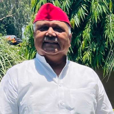 Dr Rakesh Pathak Professor in botany and general secretary’s in Samajwadi Uttarakhand. Social worker and work in rural areas for upliftment of society