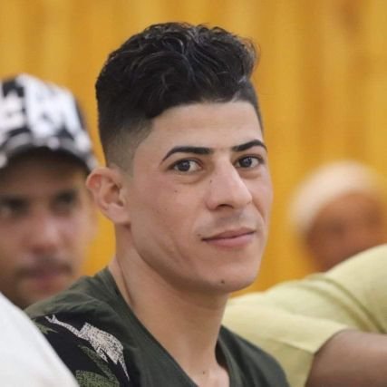 ‏‏أصبحنا لا نعرف بأي مكان يختبئ السيئون!! فالجميع يتحدث بمثالية 🌝❤️