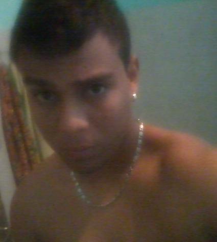 Uma Pessoa ligada na vida e que ama Juazeiro-Ba.!
Me Segue Aew ;D

Orkut  http://t.co/wmV0y7qEZY