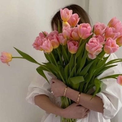 إذا مررت من هنآ فآستغفر الله🍃