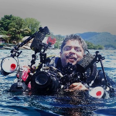 Traveler, Scuba diver,  Wildlife enthusiast, Loves photography, Nature addict. Belive in One Life-One Chance