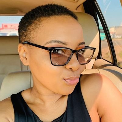 Don't DM me for rubbish (hi,wud,wuw) convo ftsek! , angudlali uWhassaphu(WhatsApp),100% Zulu Lady😍, Cancer♋, 💄 and 🍝 are my other addictions.