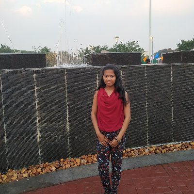 AarthiRagukumar's profile picture. The animal community excites me the most!