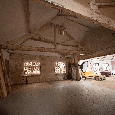 Photography and Video Studio for hire.
Model days, Cage, St.Andrews Cross, Dark area, Natural light, Fashion all lights supplied.
Ring Andy on 07790 128046
