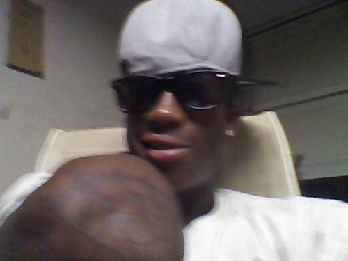 bobmarleybak's profile picture. Relax n take notes while i toke on marijuana smoke !!jets....fool...!! tahahaha