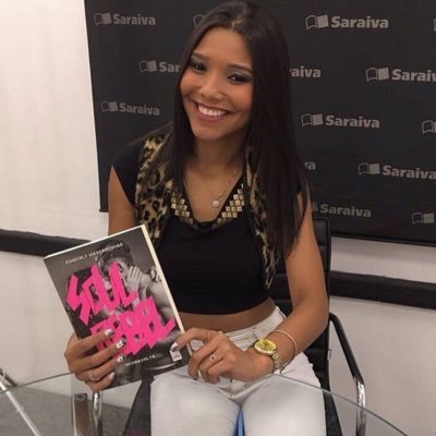 Escritora da trilogia de SOUL REBEL 📚 . instagram: @mascarenhaskiim | instagram do livro: @soulrebellivro