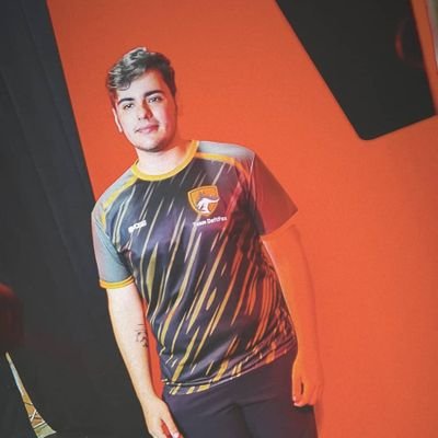 🌆 || 2x Spain Nationals Coach/Analyst || Estudiando Publicidad, Relaciones Públicas y ADE en @URJC
DUO🙃: @TheRealCactus17