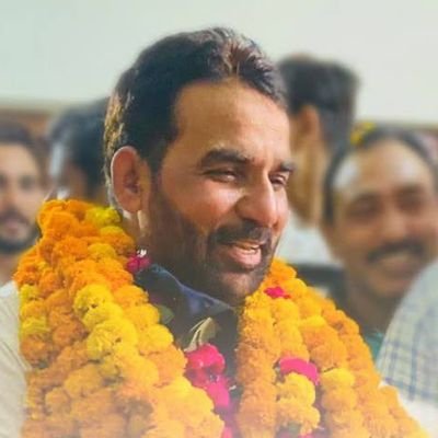 KhursheedBarai's profile picture. Official Twitter Account Khursheed Ahmad
(Bhuttu Hafiz Ji) Gram Pradhan Barai | SocialWorker | Jansatta Dal