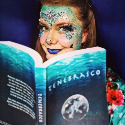WritingsofHan's profile picture. Ghostwriter + editor here!
I am the author of The Wild Rover, part one of the MacKenzie Chronicles
@thewritingsofhannah - IG