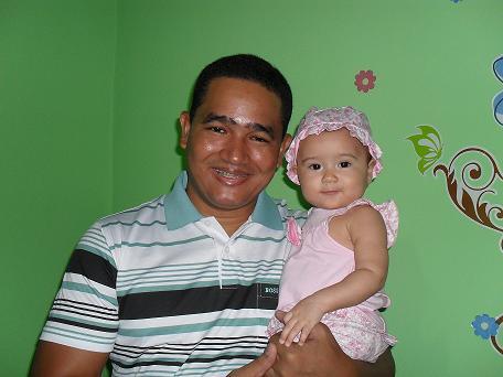 Sou uma pessoa cheio de qualidades e defeitos , mas tambem muito solidaria na hora q precisar so conhecendo pra comprovar!