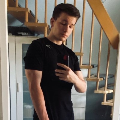German
Former PUBG Pro for @PlayingDucks, @aybesports @teamprismatic