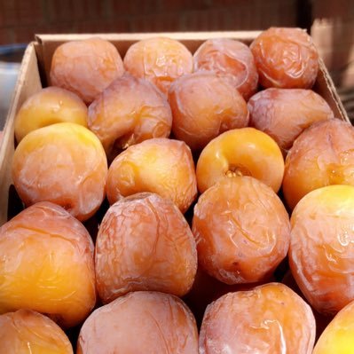 مزرعة الباتلية بالزلفي ، حاصلة على المزرعة النموذجية لعدّة مرات وذلك على مستوى المحافظة. صاحبها أ : عبدالعزيز سويد الباتل للتواصل والطلبات ٠٥٠٣٢٠٨٨٨١ واتس فقط.