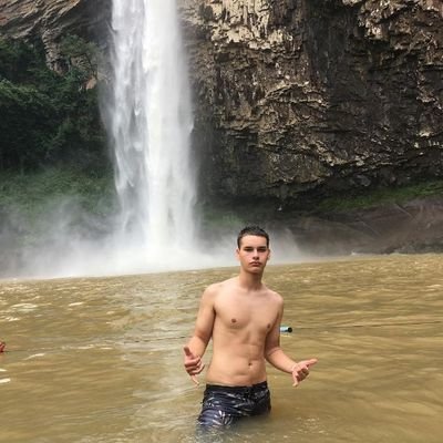 EduardoVazHentz's profile picture. live your dreams