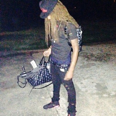 ballskin23's profile picture. i be juggin twenny fo sem