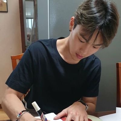 iiohhoho's profile picture.