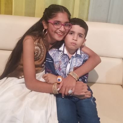 UshmaSh38592172's profile picture. 