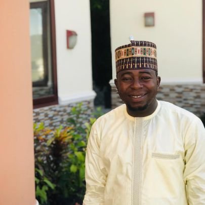 i am simply, hardworking, open and dynamic in nature. i hate proud. am passionate about Allah