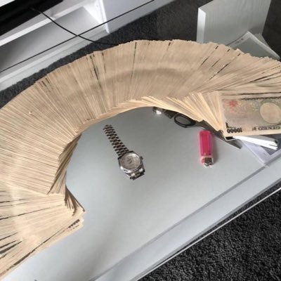 _nana_0_o's profile picture. 職業は会社経営兼FXトレーダー、米国高配当株投資やってます。 資金調達案件などもやってます、気になる方はDMまでお越しください！金融はやってません！！僕のところで働きたい方はDMまで来てください