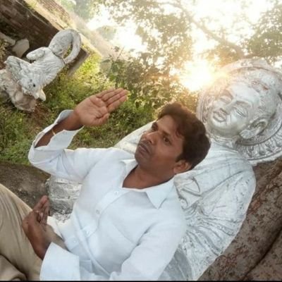 ఏమని వర్ణించను.. ?
మనిషి తత్వాన్ని ...?
మానవత్వాన్ని......?
మానవతావాది,
బహుజనవాది & స్వేరో.