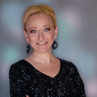 Co-Founder & CEO, InsightHQ, CEO & Founder, DeLange Analytics, AMEC Board Director