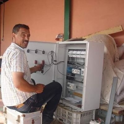 RmiliAhmed2's profile picture. techniciens