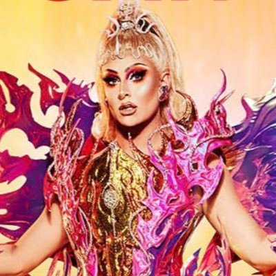 18 // Akeria C Davenport ☢️ Naomi Smalls 🍑 Jan 🧡 Plastique Tiara 🥕Scarlet Envy 🦁 Janey Jacké 🍊 // Follow my insta !!