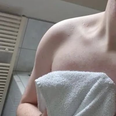 013student's profile picture. 27 y/o Dutch versa guy, up for a lot 👅