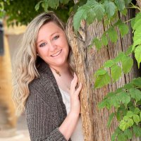 Ashley Turner - @AshleyTurner13 Twitter Profile Photo