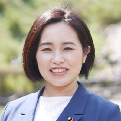 日本共産党の成田市議会議員です。 3人の子ども達の育児に奮闘しながら、子どもからお年寄りまで安心して暮らせる成田市をめざします。市民のみなさんの命,くらし ,福祉をまもりるため全力でがんばります。