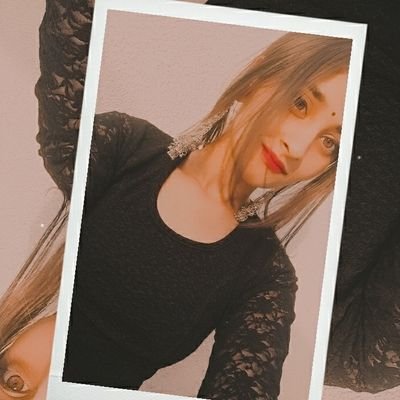 tulsiiir's profile picture. Finding sanity🌙