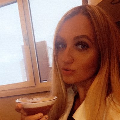 _rachelizatt's profile picture. she’s a killer queen gunpowder,gelatine dynamite with a laser beam guaranteed to blow your mind