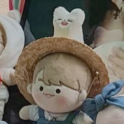《인형계정》귀여운 솜뭉치보면 안가리고 ❤누르기때문에 맞팔은 인형계만🙏 사담 많고 본진은 가끔 언급해요. 그리고 가끔 오비츠사진 올라옵니다. #보들네 #보들네오비츠