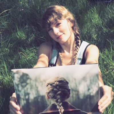 a fan account for @taylorswift13 | @Sigrid_VI evermore out NOW! https://t.co/6JRtF3EjMU | JoJo x1 | dodie x1