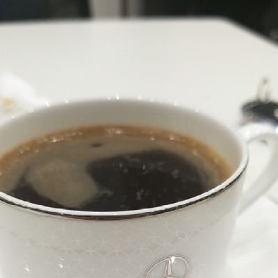 digbangattack's profile picture. 地方不動産業歴24年目┃事業用の賃貸や売買がメイン。仲介は紹介しかやらない癖ありサラリーマン┃個人でアパート2棟8戸と土地1件を保有┃土地も含めて稼働率8/9┃本業のサラリーと借金まみれで生み出すお家賃でそこそこの暮らしをしてます ┃ 季節のモノを食べるのが好き