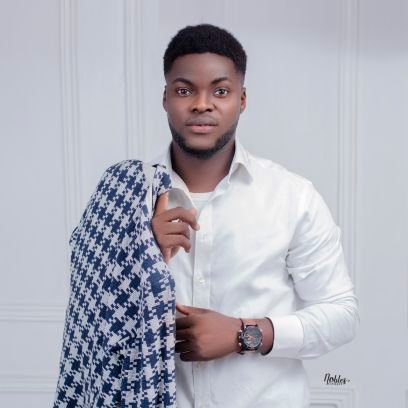 dee1dapo's profile picture. Manchester united /Engr./
Entrepreneur/
Cordwainer.
