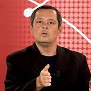 Jorge Serrão é Jornalista-raiz. Apresentador do Bradock Show e TVDNews. Comentarista Gazeta do Povo, Auriverde e Oeste. USPA Member. Insta: jorgeserrao13