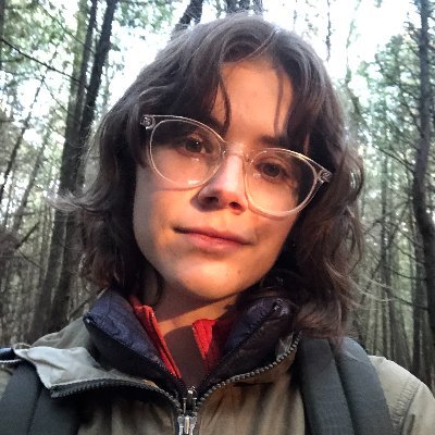 Master's student @UofG 🌱🍄 Future high school art & biology teacher 📚 she/her/they/them