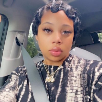 Mother of Nevaeh’jean & Leia’Kyong. Owner @PamperedbyTeliyajean Booking link below