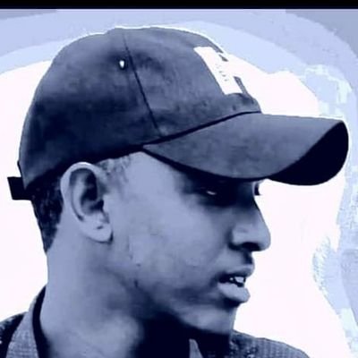 Graphic Designer, former @Goobjoognews @Foresight_Films, former ICT officer @YPEER_Somalia, Freelance Journalist based in Mandera.
Email: juniorherson@gmail.com
