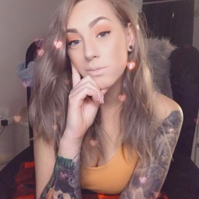 ChelsieGilley's profile picture. my life is just a blank scroll…