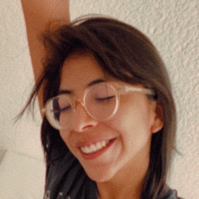 rosquillaji's profile picture. Ser humano en reconstrucción 🤍 4/6 familia @violetaceluloid 💜🎞