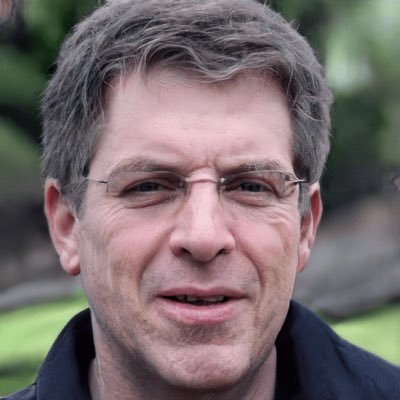 ViviendaCarlos's profile picture. Carlos arquitecto, orgulloso de hijo actor porno, 58 años, pro vida 💙 y súper k