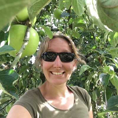 Molecular Ecologist @UK_CEH🧑🏼‍🔬, @jenfleurscrafts ⚒️, beekeeper 🐝, D&D/board games 🐉🎲 & tryathlete! 🏊🏻‍♀️🚴🏼‍♀️🏃🏼‍♀️