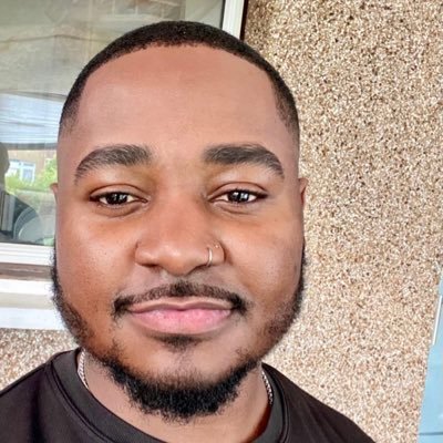 RonnieTik's profile picture. ...